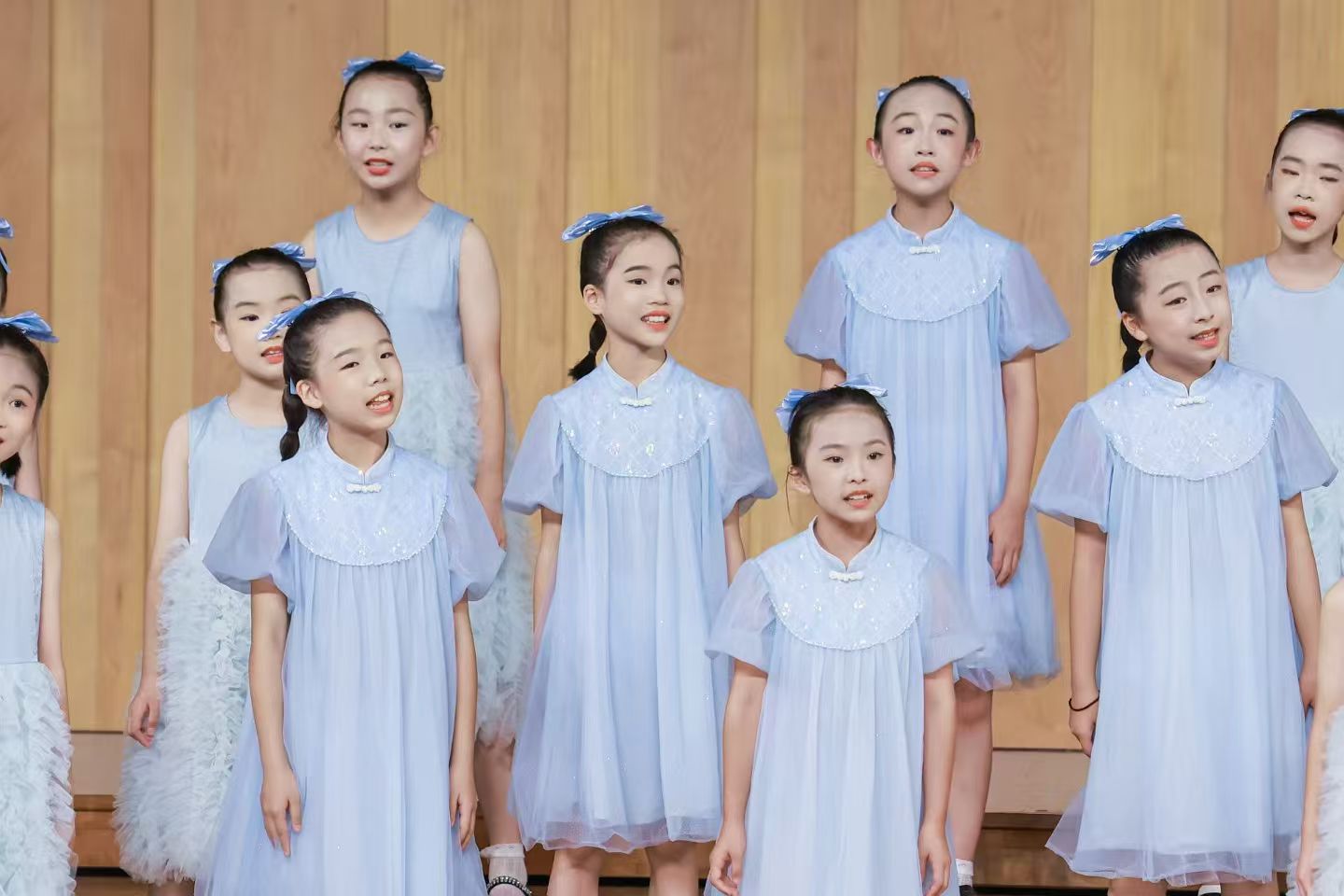 图3 合唱展演现场